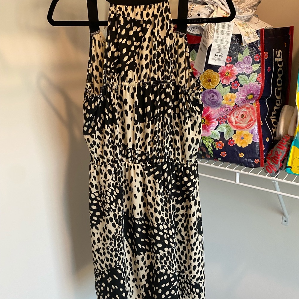 Short Black and Beige summer dress with ruffles - Picture 3 of 6